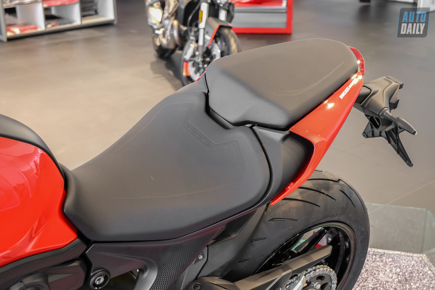 Ducati Monster 937 2021 - Trọng lượng nhẹ, nhỏ gọn và linh hoạt hơn Ducati Monster 937 2021  (17).jpg