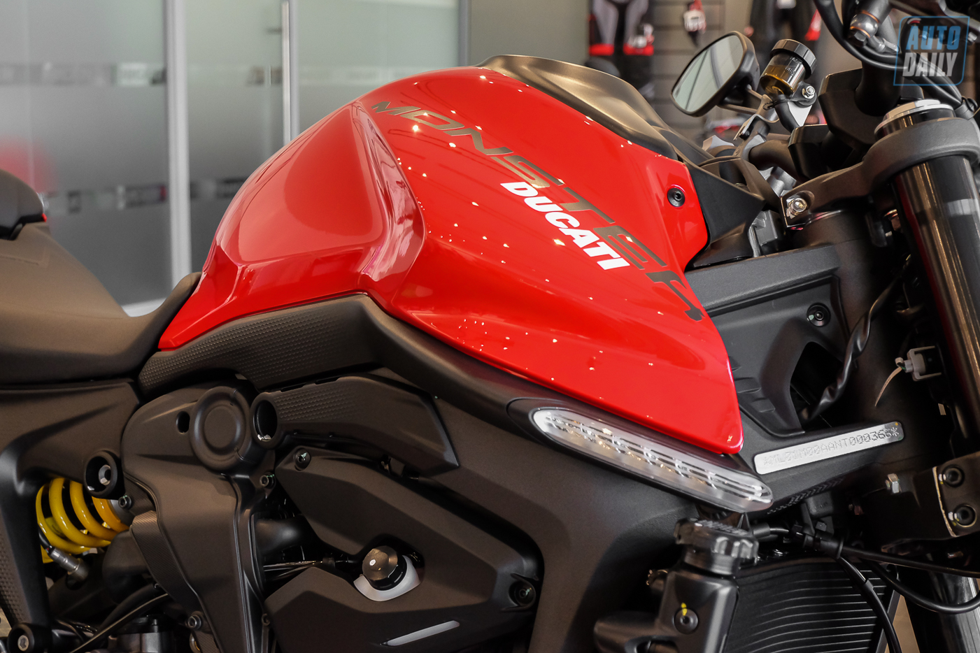 Ducati Monster 937 2021 - Trọng lượng nhẹ, nhỏ gọn và linh hoạt hơn Ducati Monster 937 2021  (7).jpg