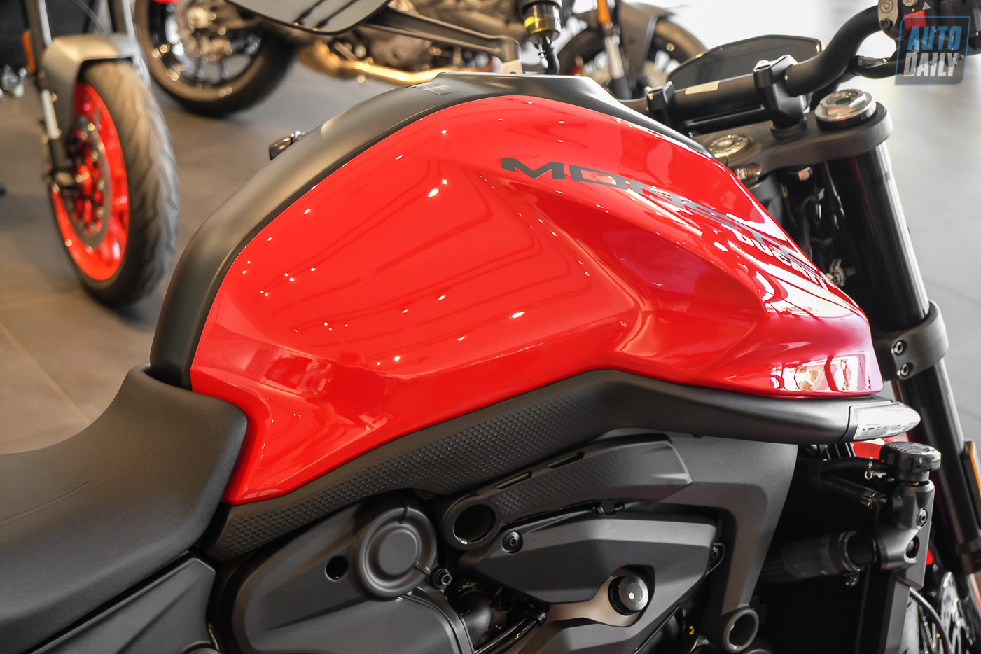 Ducati Monster 937 2021 - Trọng lượng nhẹ, nhỏ gọn và linh hoạt hơn Ducati Monster 937 2021  (8).jpg
