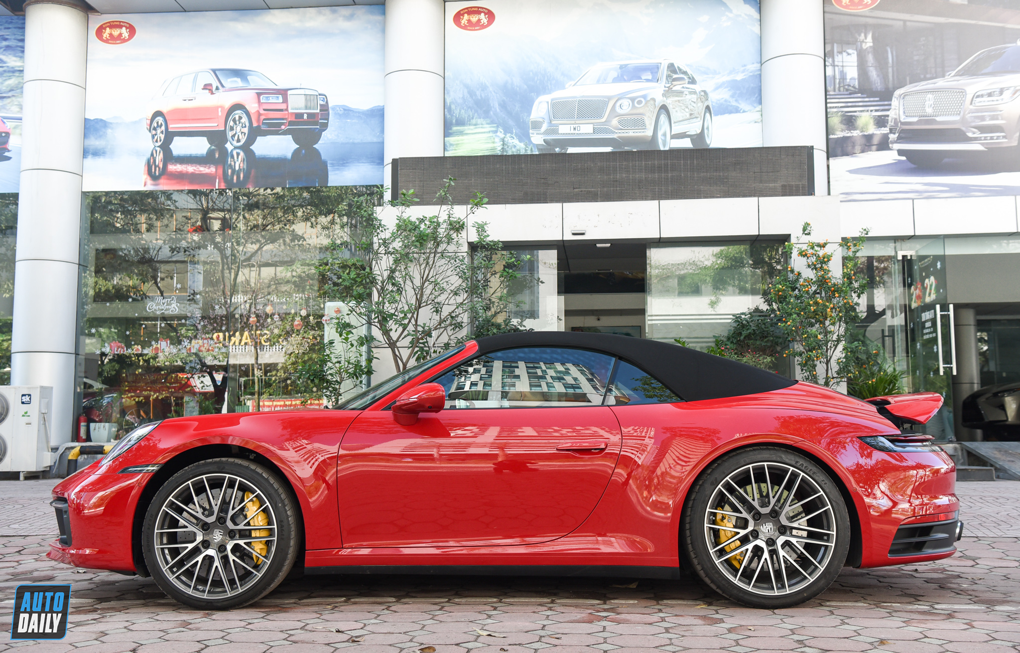 Ảnh chi tiết Porsche 911 Carrera S Cabriolet nhập tư nhân giá trên 10 tỷ adt-6697.jpg