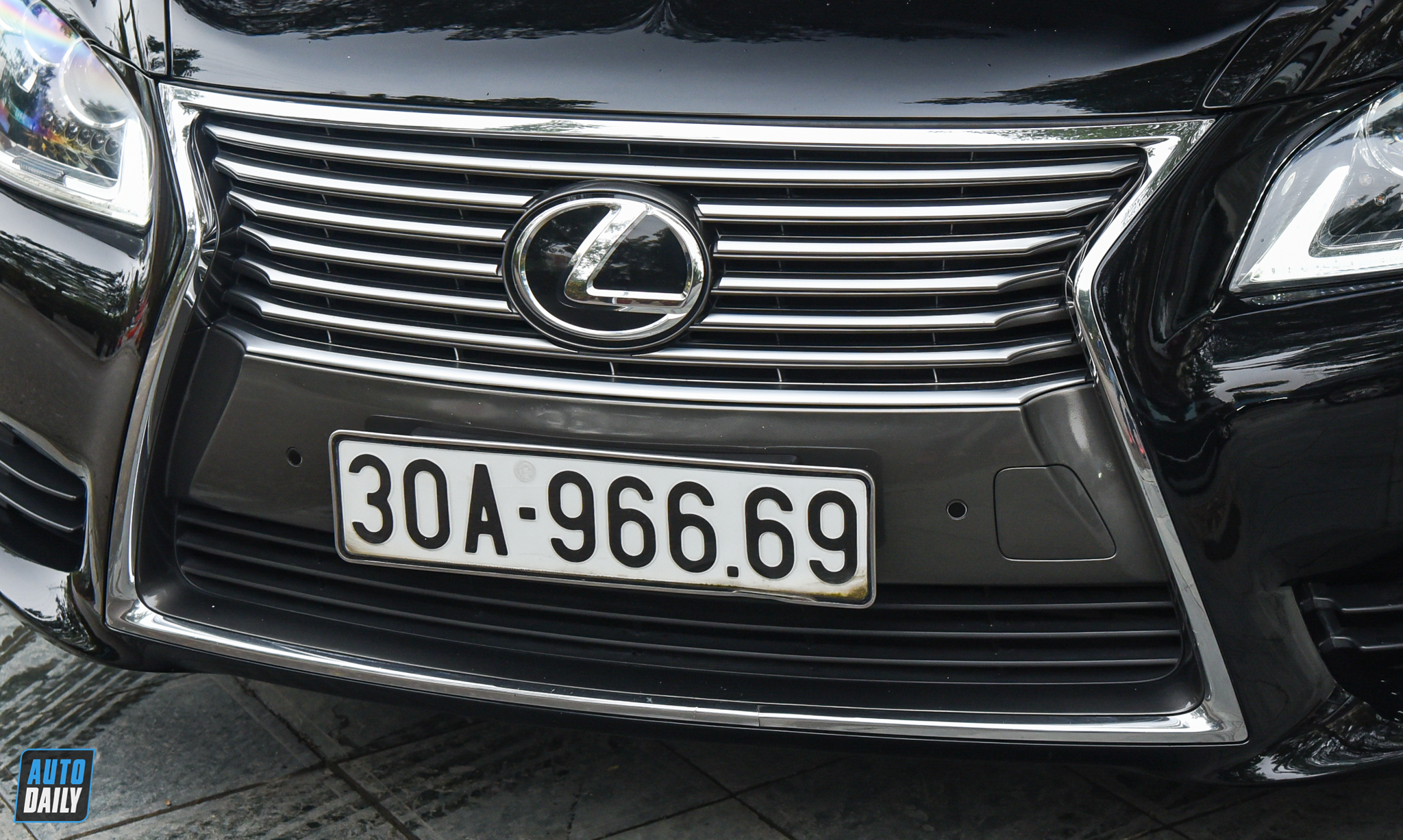 Lexus LS460L 2013 biển đẹp chào bán lại hơn 3 tỷ đồng adt-7721.jpg