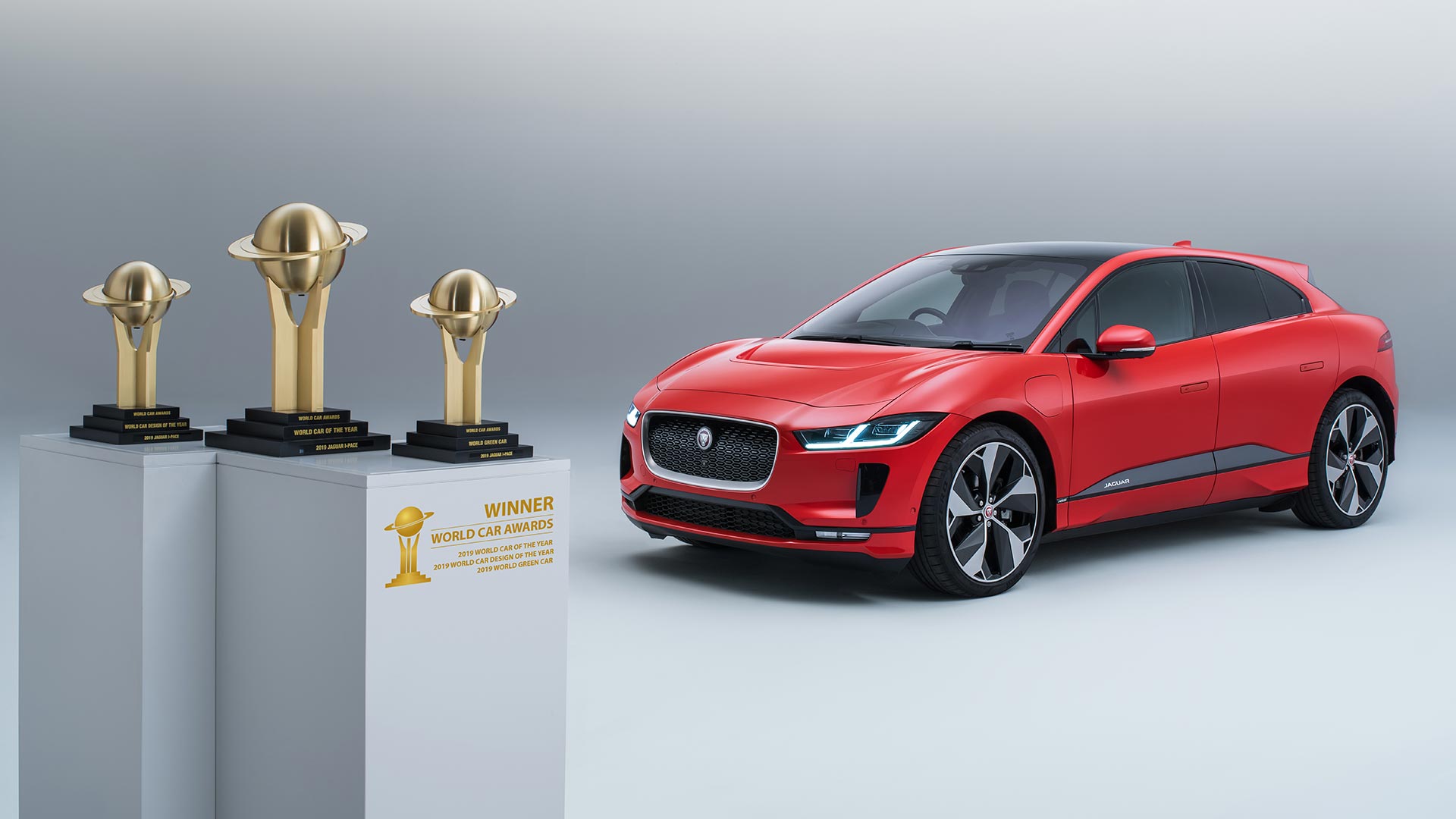 Jaguar I-PACE – xe thể thao chạy điện hạng sang dành cho những người đi đầu xu hướng jaguar-i-pace-02.jpg