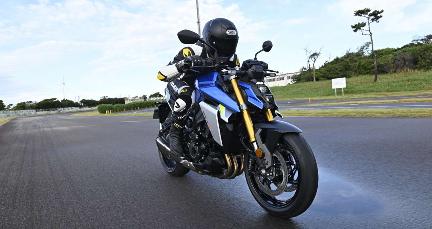 Review 2022 Suzuki GSXS1000 Supernaked  Bike Review