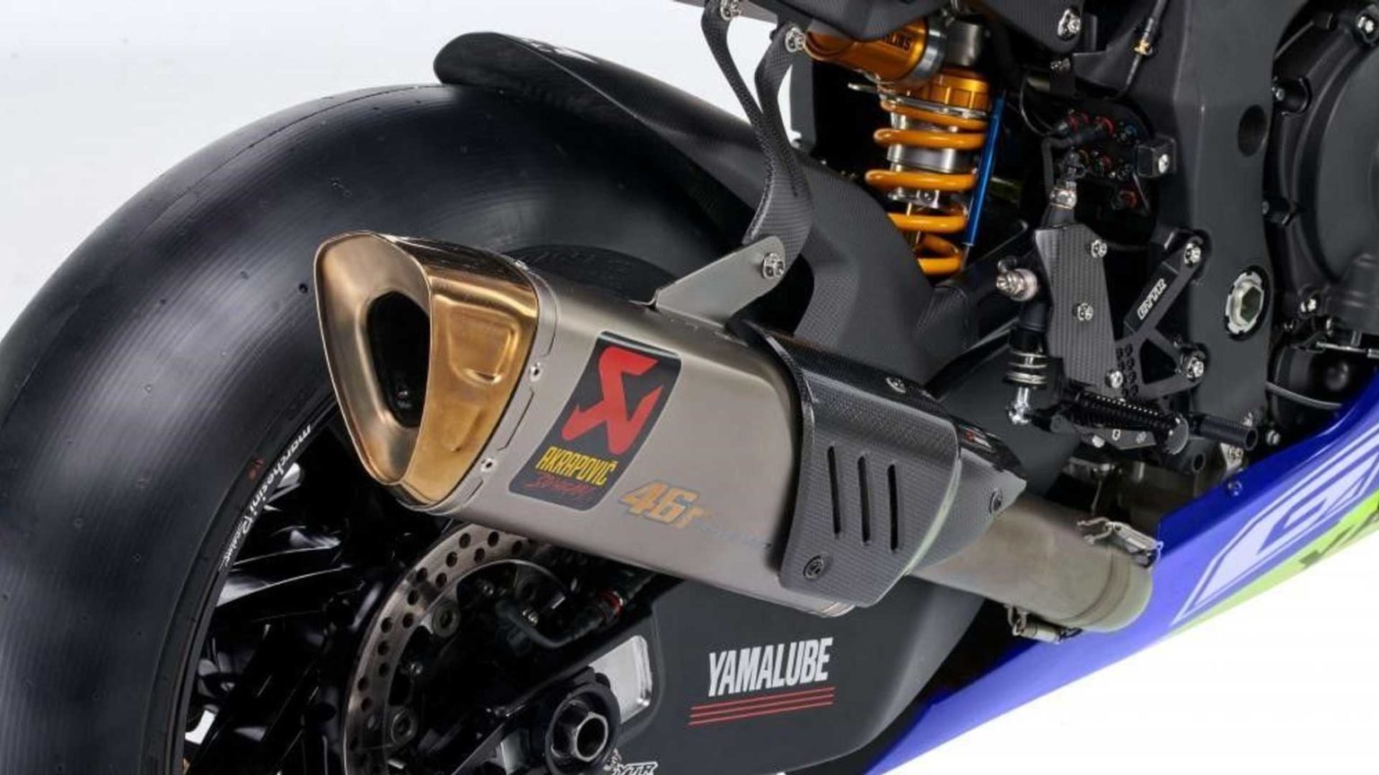 Yamaha YZR-R1 phiên bản đặc biệt vinh danh tay đua Valentino Rossi 2022-Yamaha-YZF-R1-GYTR-VR46-Tribute (2).jpg