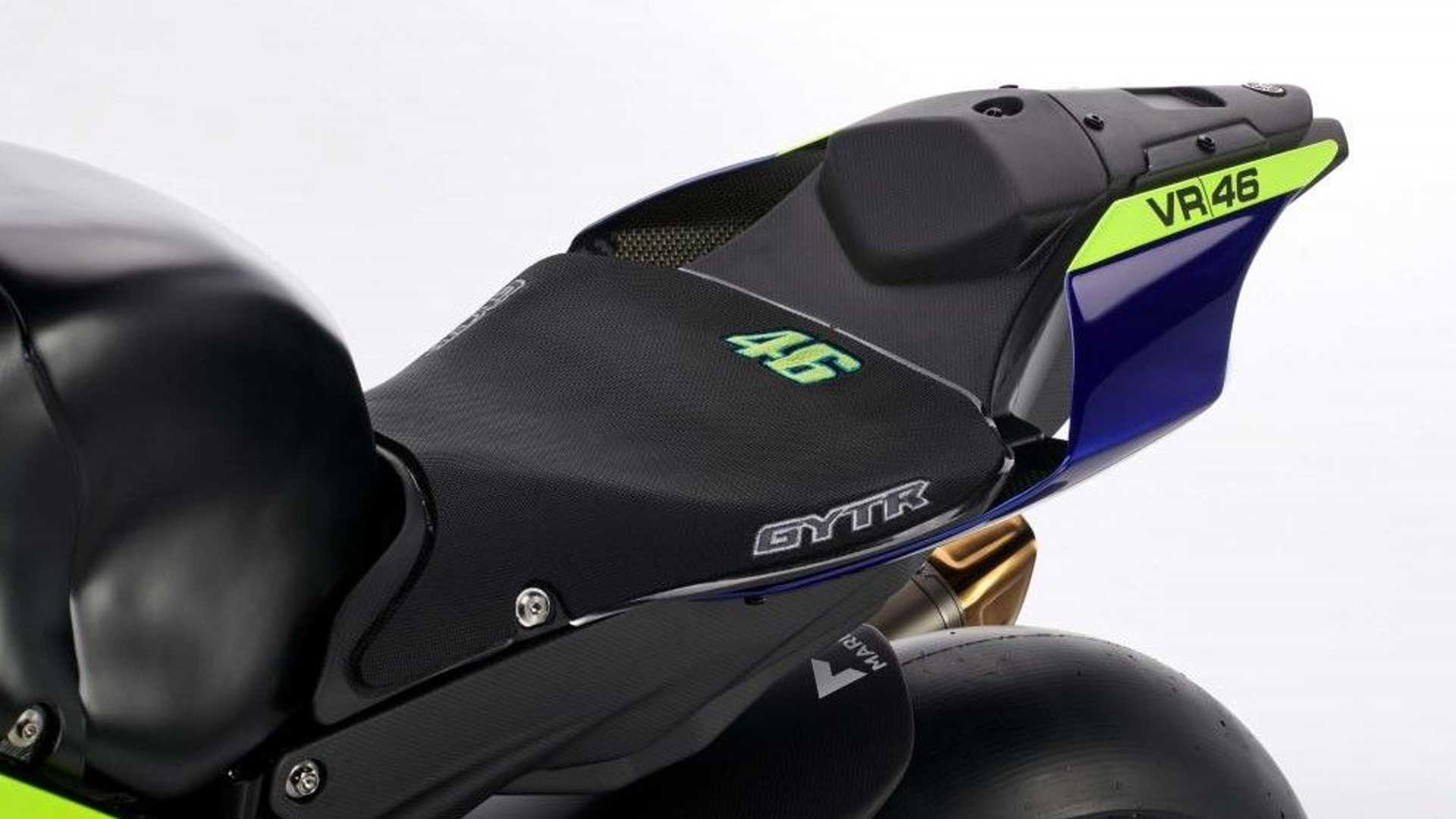 Yamaha YZR-R1 phiên bản đặc biệt vinh danh tay đua Valentino Rossi 2022-Yamaha-YZF-R1-GYTR-VR46-Tribute (3).jpg