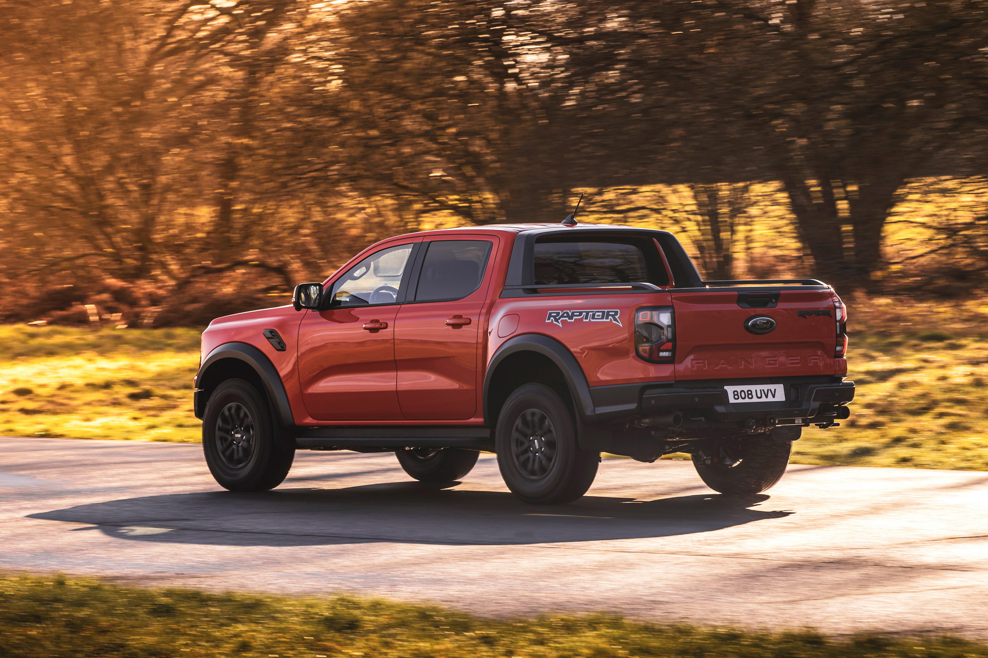 Ford Ranger Raptor 2023 trình làng với động cơ V6 mới mạnh 394 mã lực 2022-ford-ranger-raptor-20.jpg