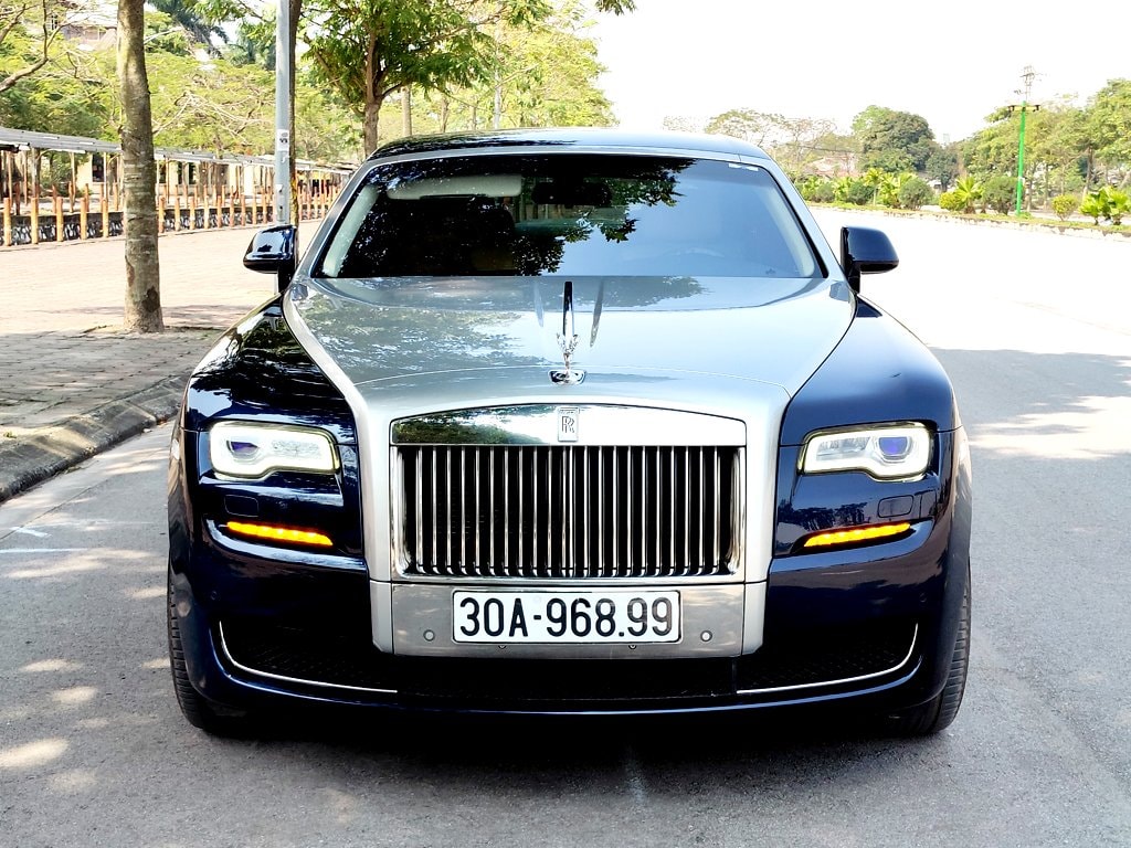 Rolls Royce Phantom 2015  Price in India Mileage Reviews Colours  Specification Images  Overdrive