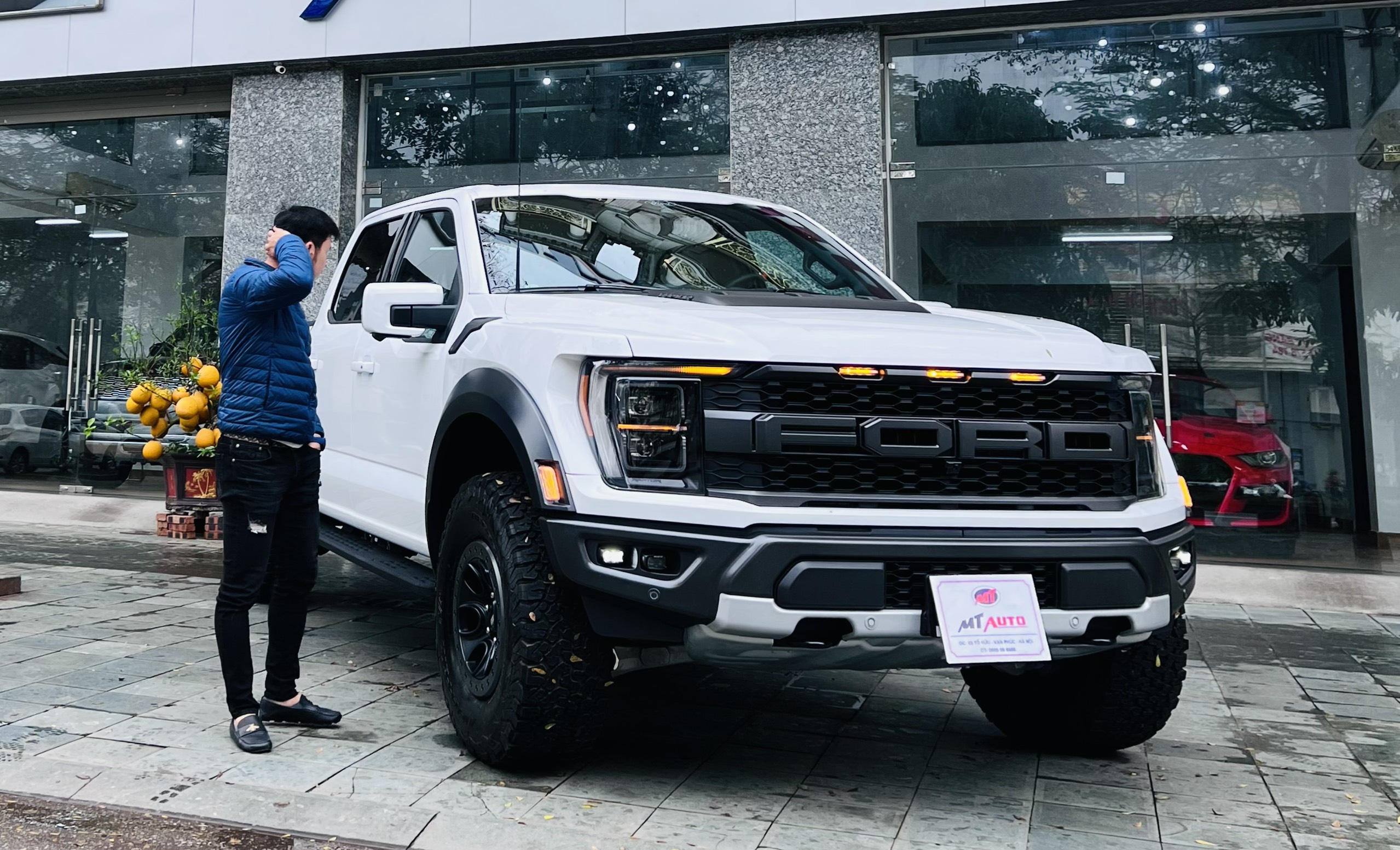 Trải nghiệm chi tiết siêu bán tải Ford F150 Raptor 2022 đầu tiên về Việt Nam