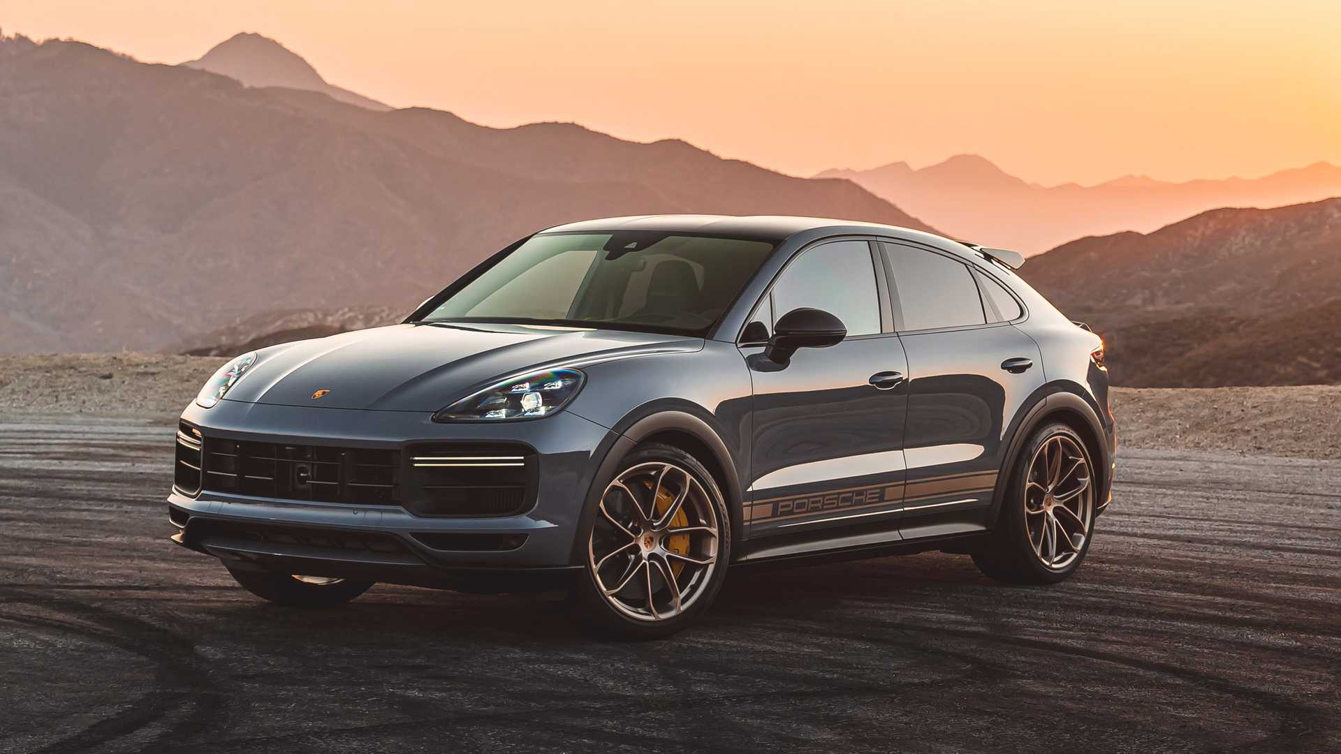 2022-porsche-cayenne-turbo-gt-exterior-front-quarter6.jpeg