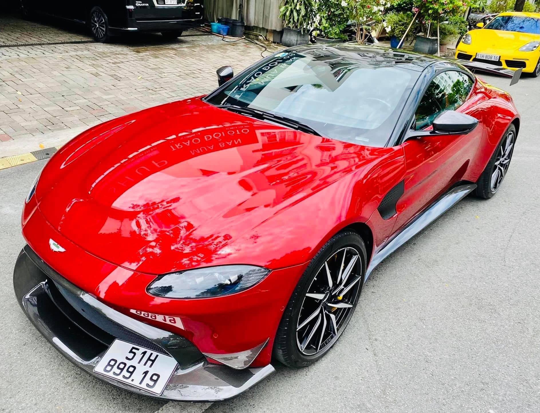 Minh Nhựa bán Aston Martin Vantage V8, odo mới chỉ 490km sau gần 1 năm mua 276289358-2780073272137911-8218450083936461117-n.jpeg