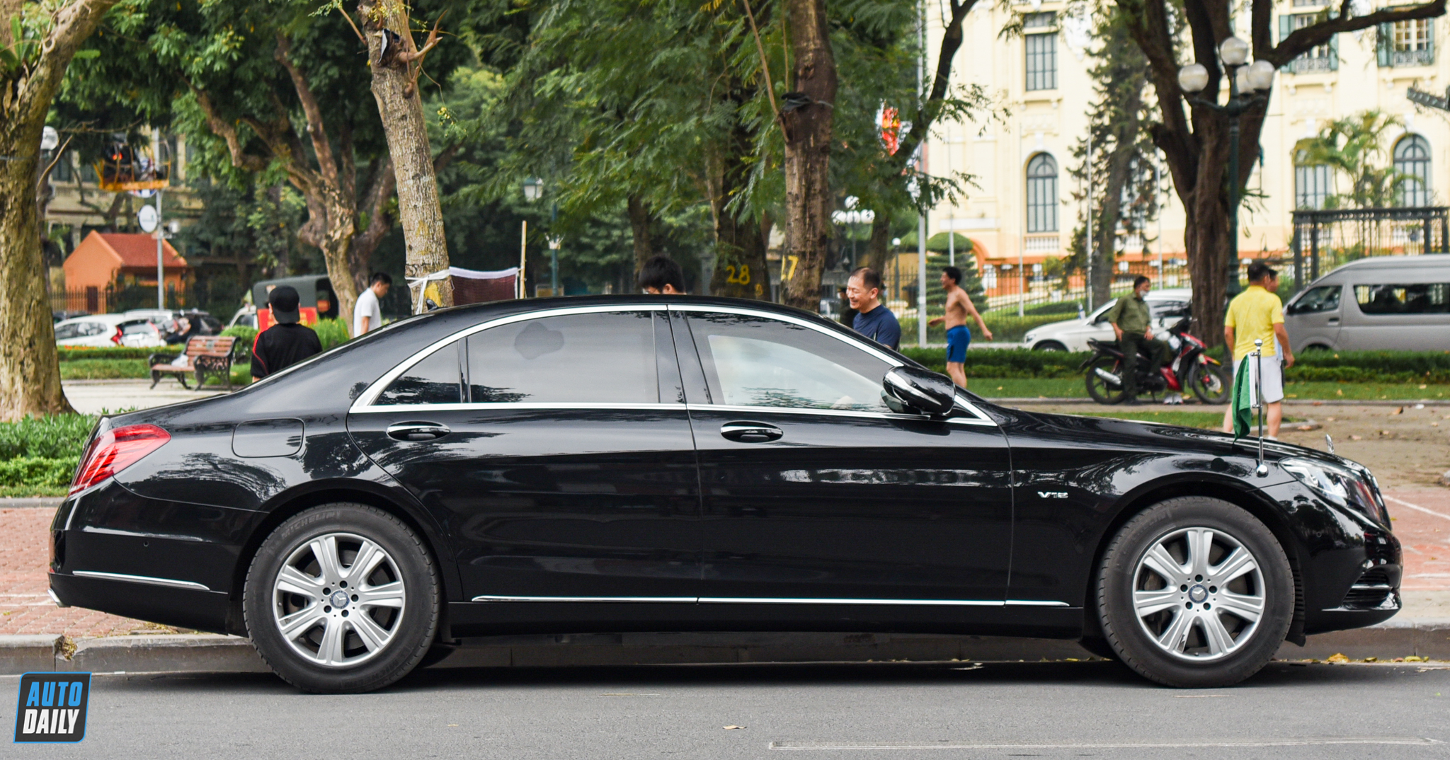 Mercedes-Benz S600 Guard - Sedan hạng sang chống đạn độc nhất Việt Nam adt-1615.jpg