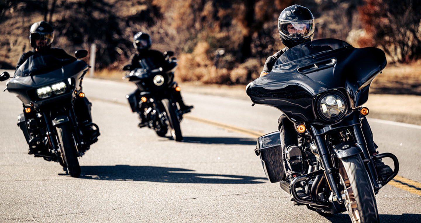 “Bộ đôi” chiến mã Touring mới của Harley-Davidson sắp ra mắt tại Việt Nam Harley-Davidson Road Glide ST và Street Glide ST phiên bản 2022.jpg