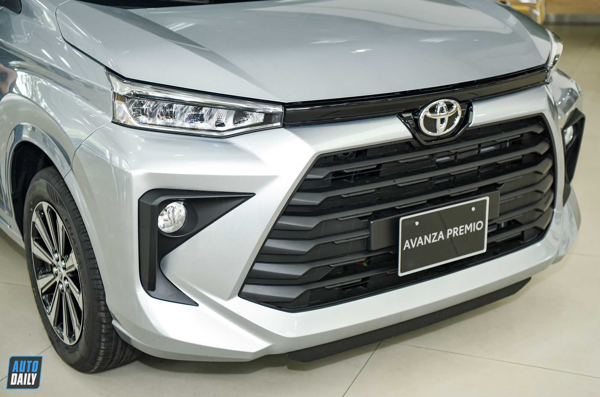 Cận cảnh Toyota Avanza Premio 2022 giá 588 triệu tại đại lý adt-4914.jpg