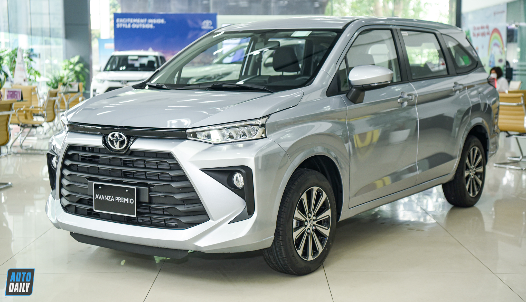 Cận cảnh Toyota Avanza Premio 2022 giá 588 triệu tại đại lý adt-4922.jpg