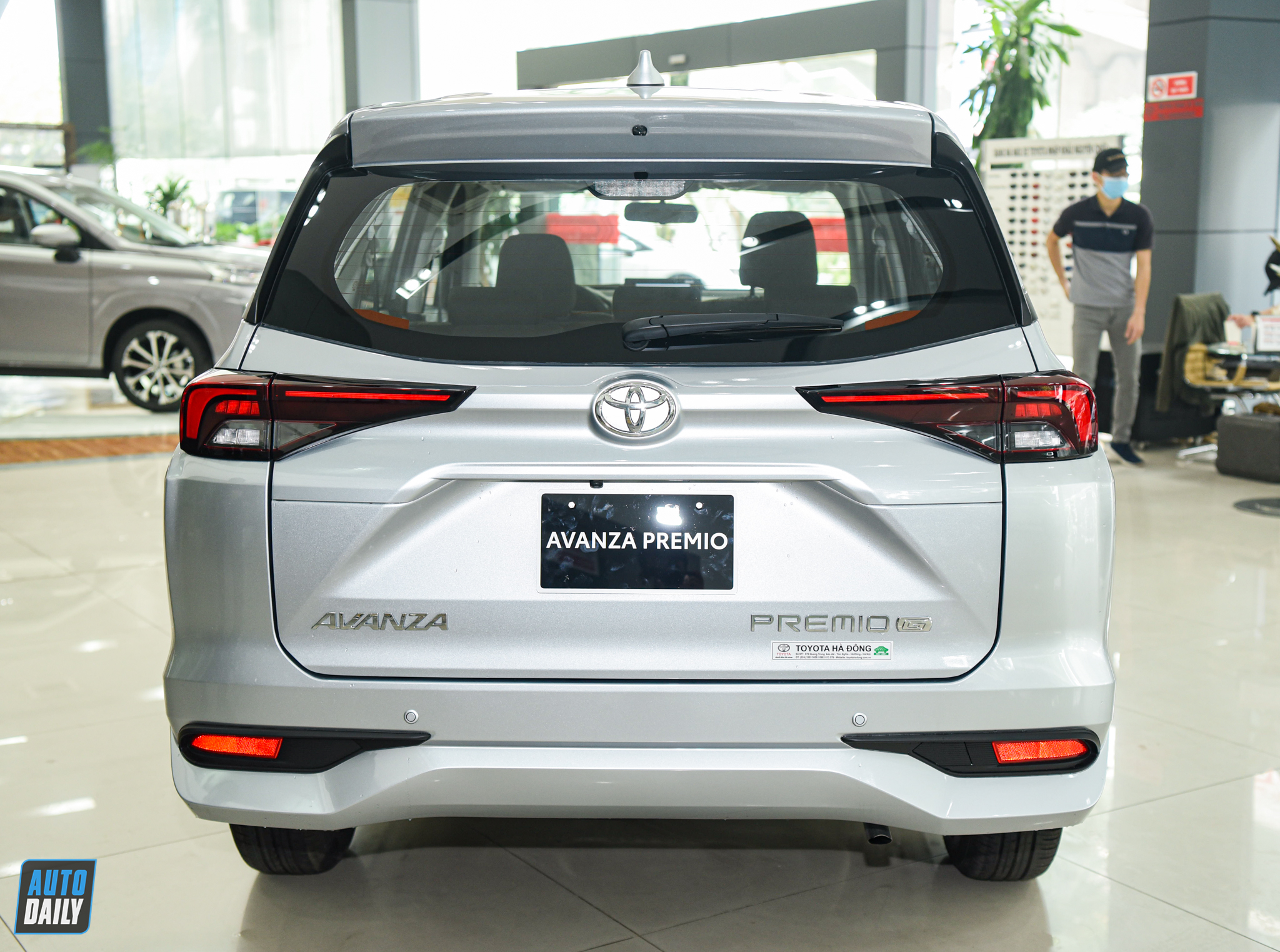 Cận cảnh Toyota Avanza Premio 2022 giá 588 triệu tại đại lý adt-4948.jpg