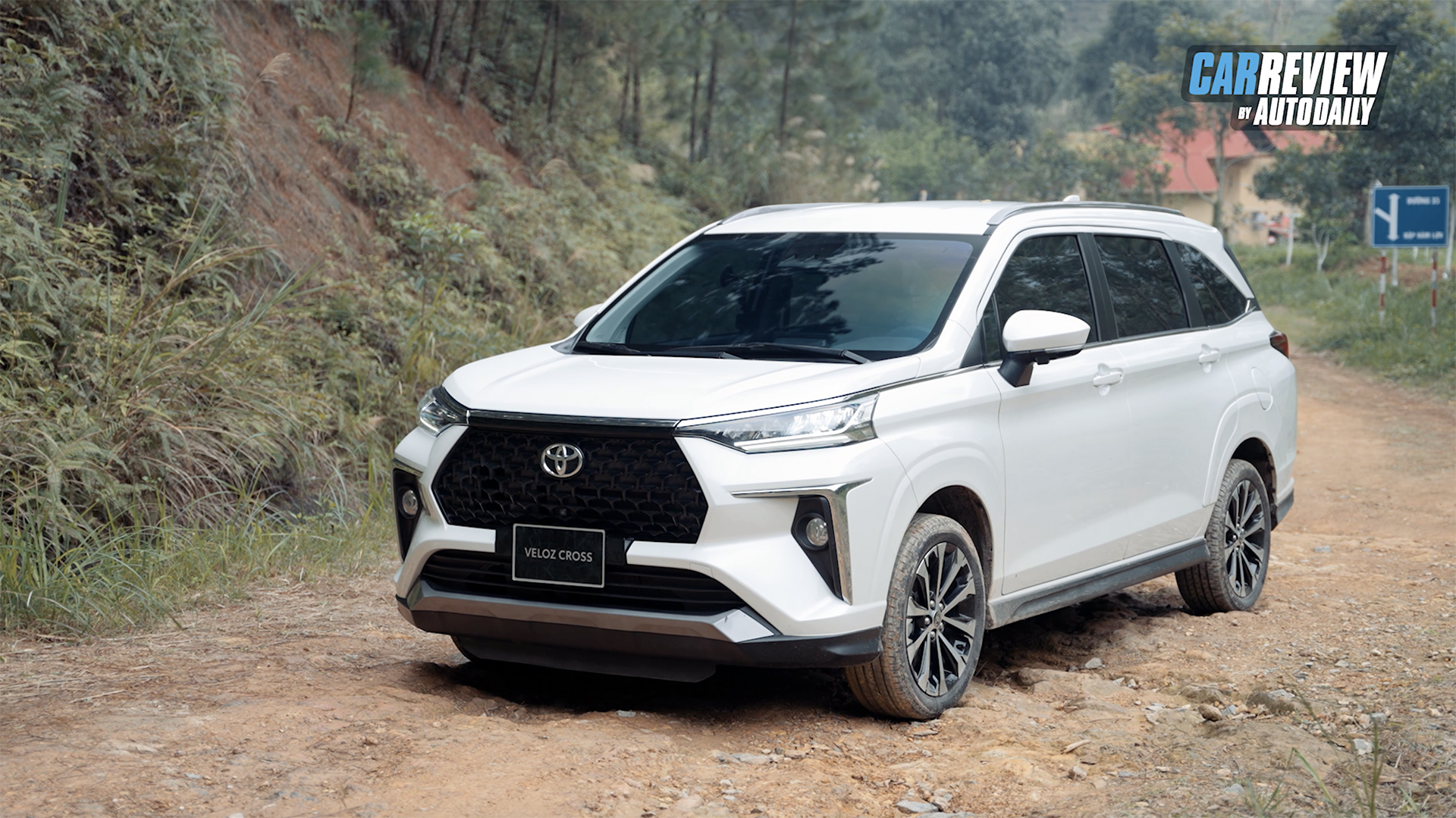 Trải nghiệm chi tiết Toyota Veloz Cross 2022: Sẵn sàng cho vị trí số 1 phân khúc