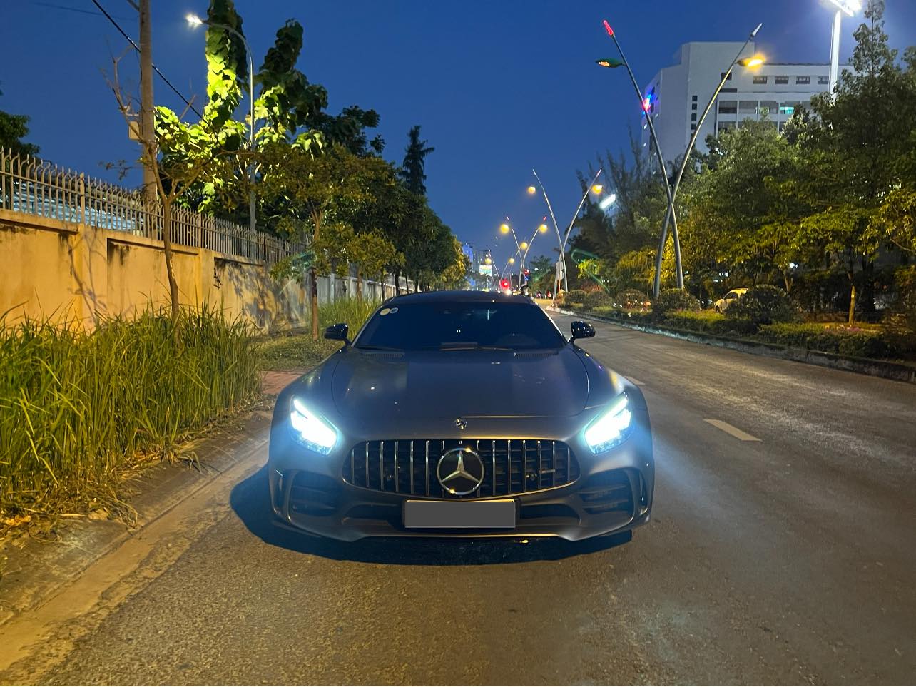 Đại gia Đặng Lê Nguyên Vũ mua Mercedes-AMG GT R của doanh nhân Quốc Cường 277176776-2147336162108802-692136424587991580-n.jpeg