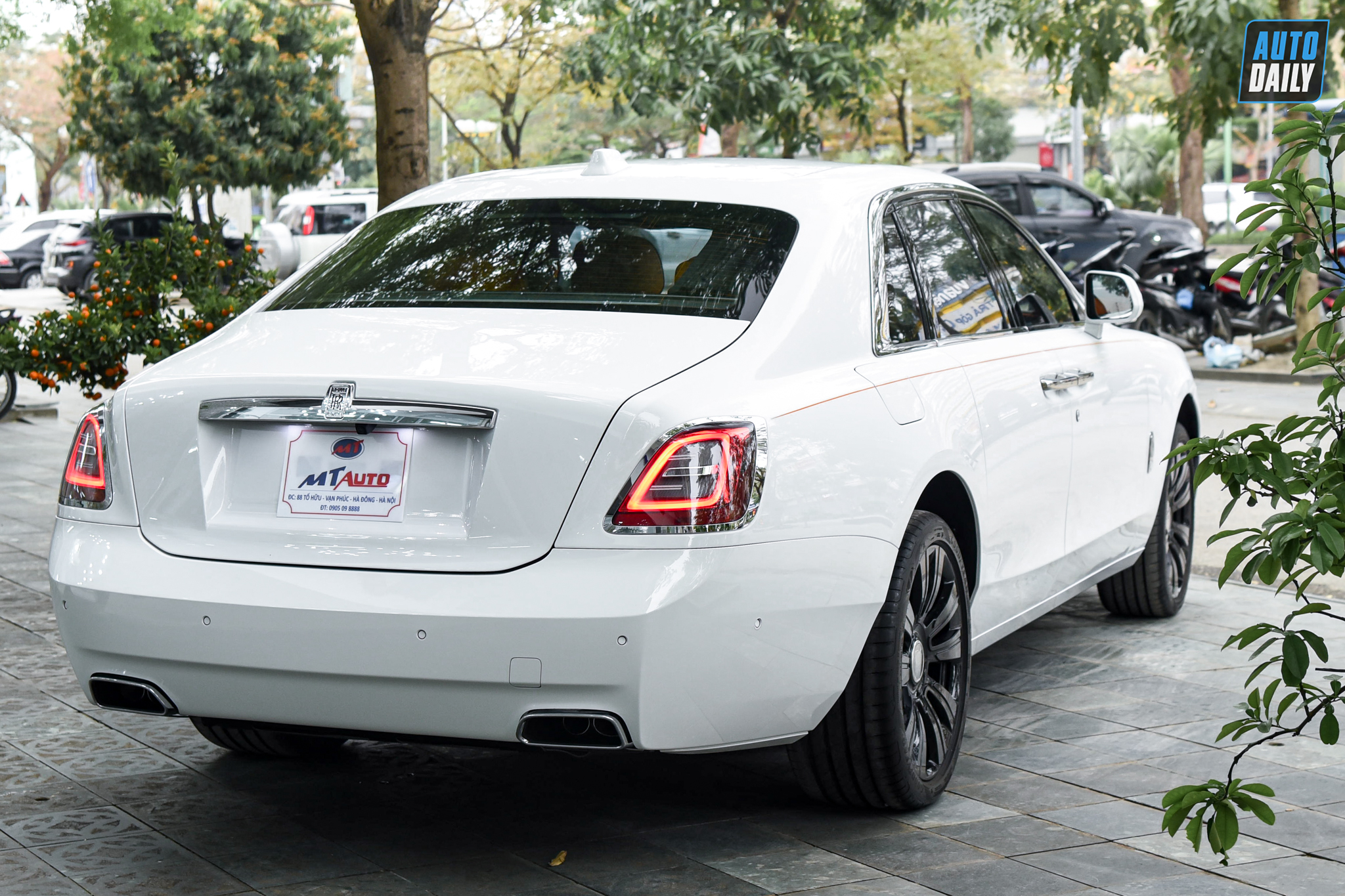 Ảnh chi tiết Rolls-Royce Ghost hơn 40 tỷ mới về Việt Nam rolls-royce-ghost-2022-autodaily-17.jpg