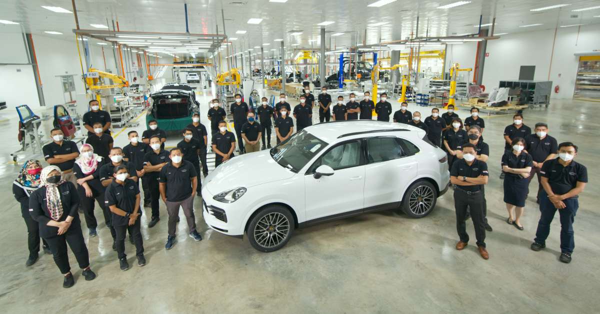 Porsche Cayenne đầu tiên xuất xưởng tại nhà máy ở Malaysia, giá 2,98 tỷ đồng porsche-ckd-assembly-malaysia-7-e1648453605114-1200x628.jpeg
