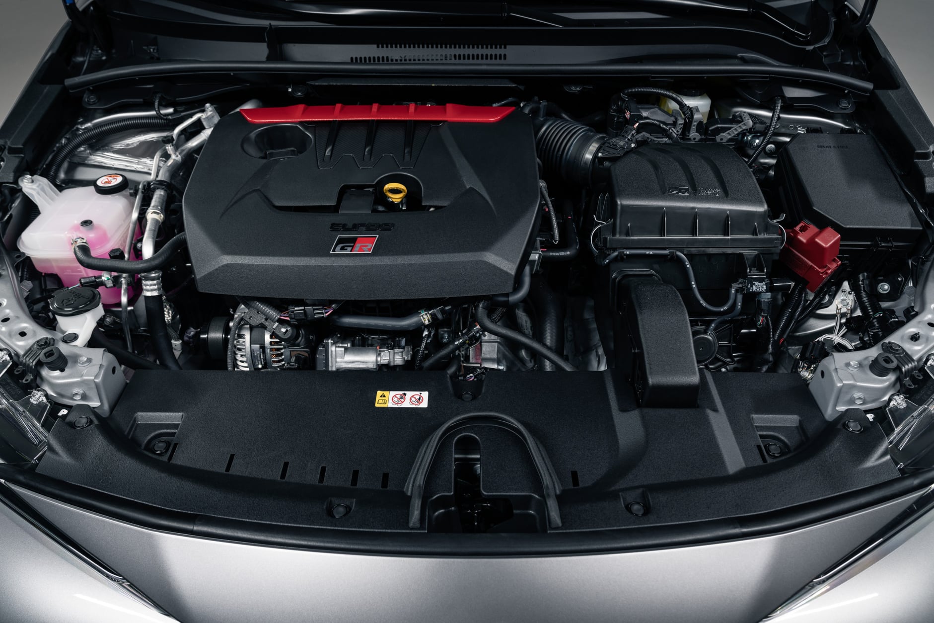 Toyota GR Corolla 2023 chính thức ra mắt với động cơ mạnh 300 mã lực 277554452-707443430686958-5231328113504072596-n.jpeg