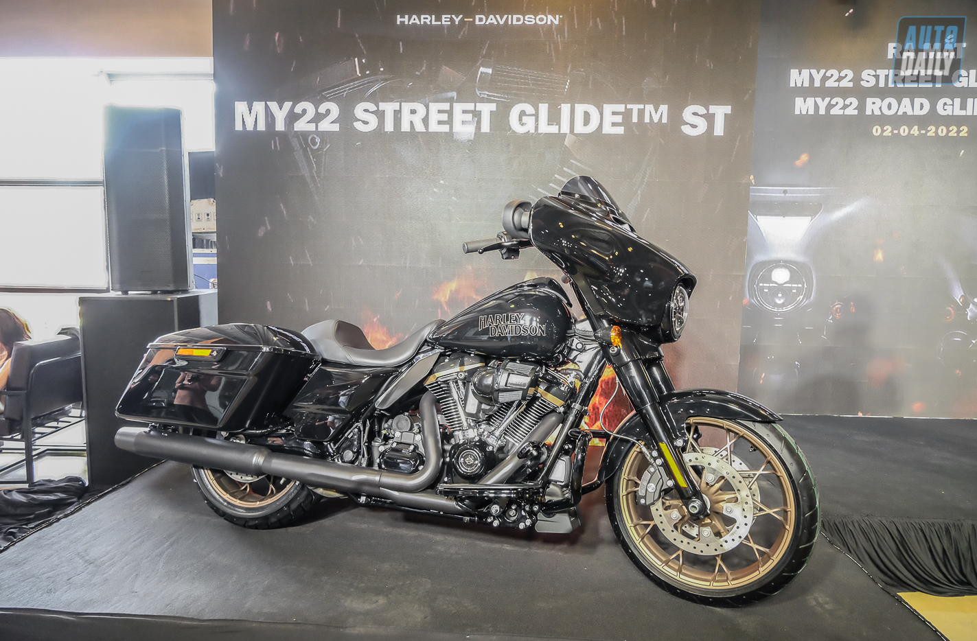 Bộ đôi mẫu xe Touring mới của Harley-Davidson có giá bán từ 1,219 tỷ đồng Harley-Davidson Street Glide ST 2022 (24).jpg