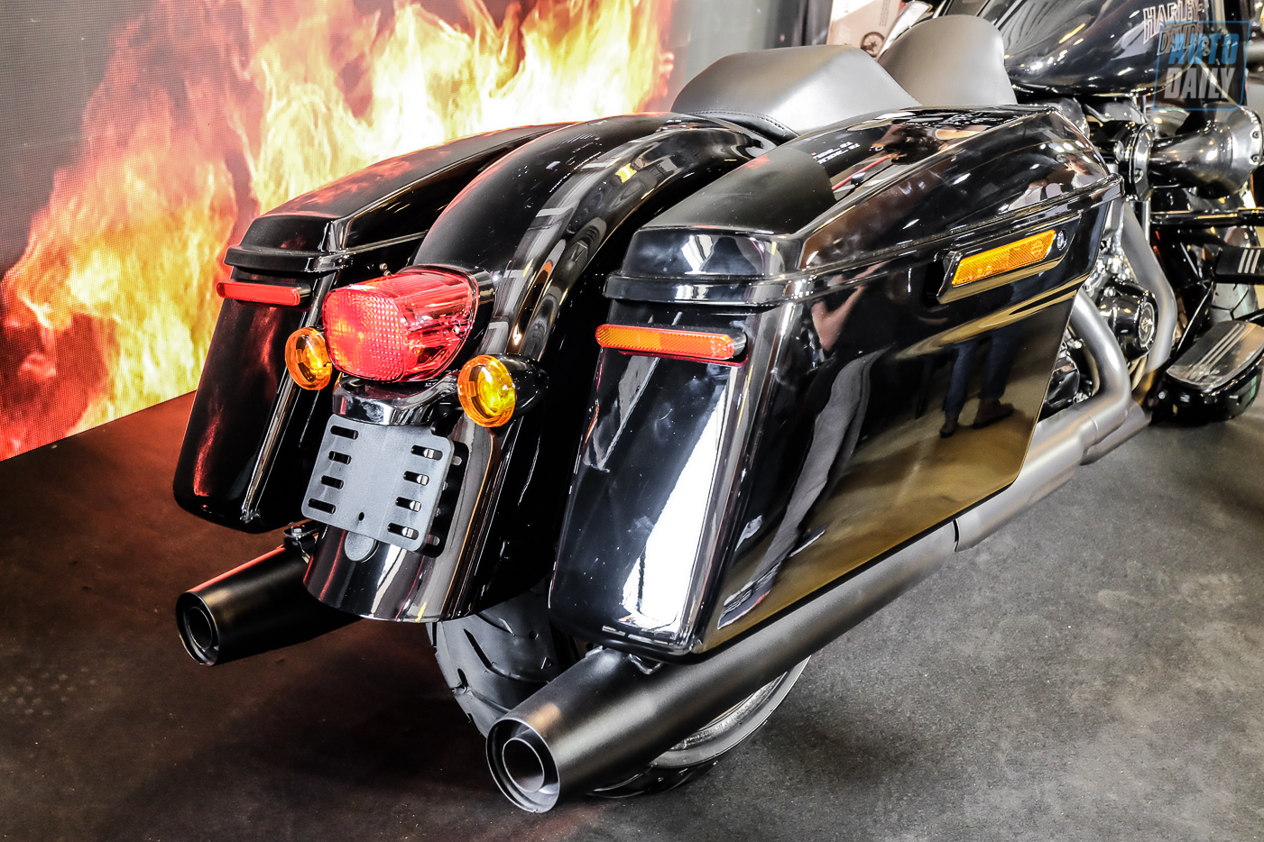 Harley-Davidson%20Street%20Glide%20ST%202022%20(15).jpg