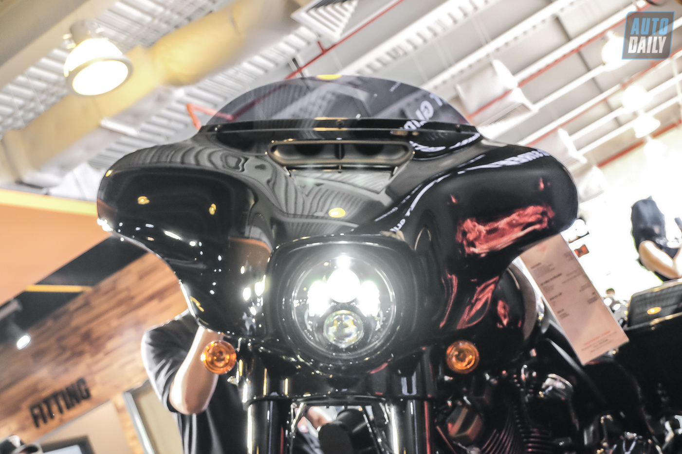 Harley-Davidson%20Street%20Glide%20ST%202022%20(16).jpg