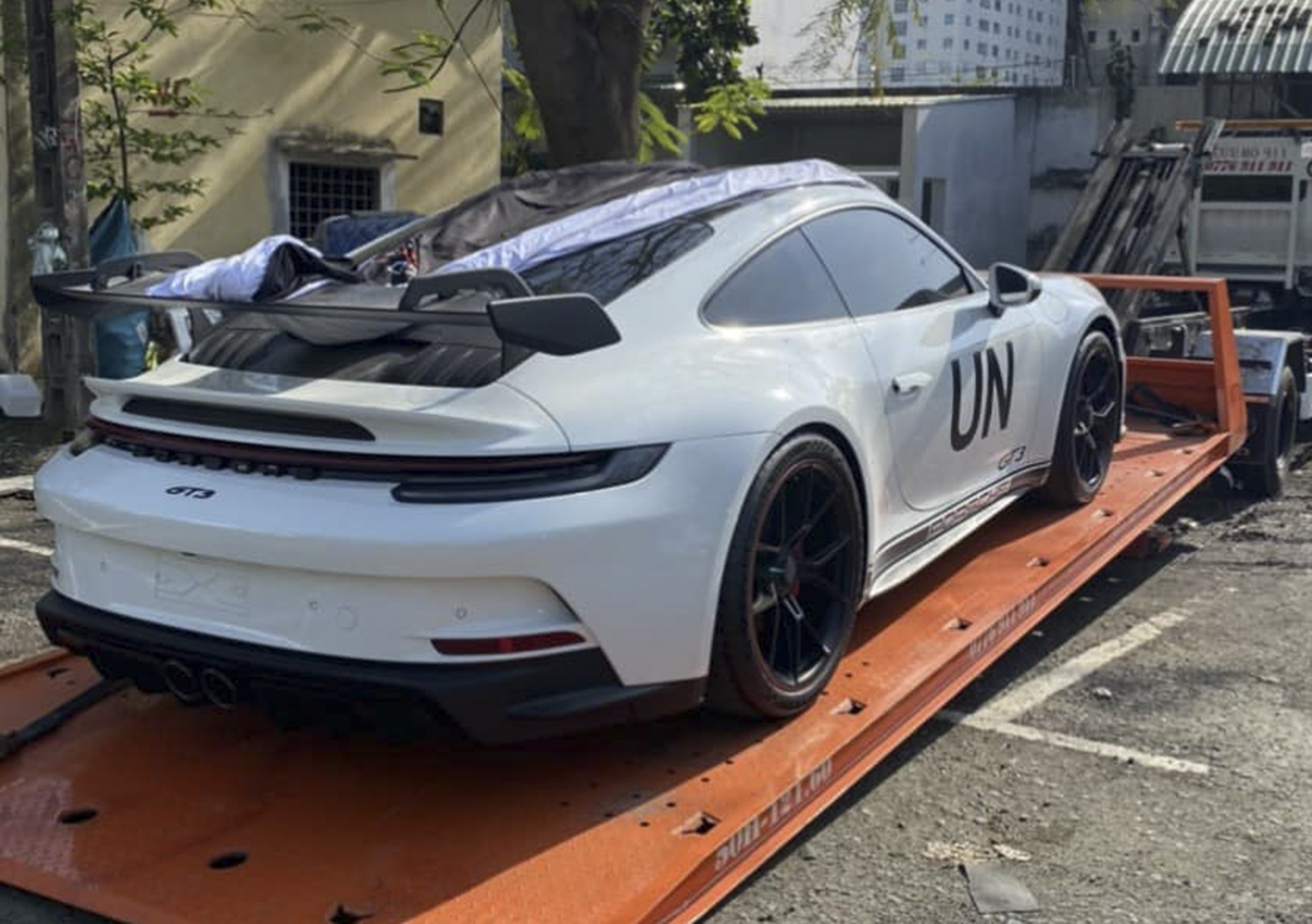 Porsche 911 GT3 2022 đầu tiên ra biển trắng tại Việt Nam 278029996-2158483200994098-1169143209171864551-n.png