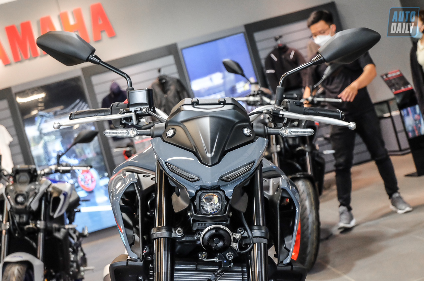 “Kỵ sĩ bóng đêm” Yamaha MT-03 2022 chốt giá từ 129 triệu đồng tại Việt Nam Yamaha MT-03 (14).jpg