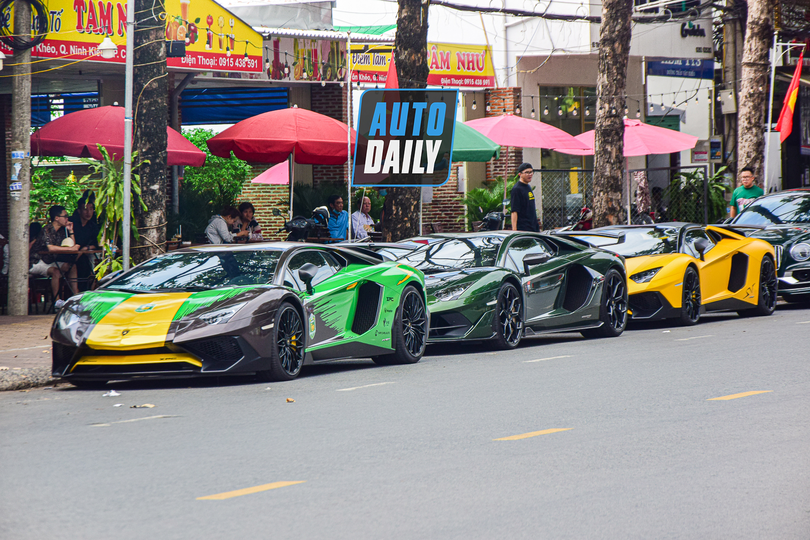 Bộ ba Lamborghini Aventador sản xuất giới hạn xuất hiện tại Cần Thơ