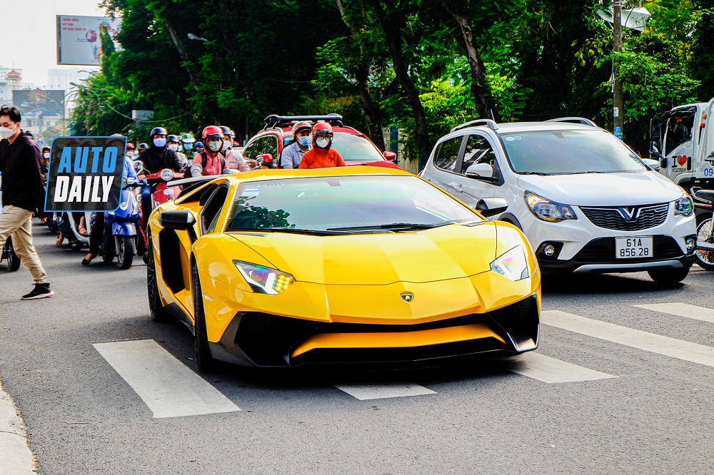 Dàn xe hơn 300 tỷ xuất phát đi Nha Trang, xe thể thao chiếm đa số dan-xe-vietrally-300-ty-autodaily-12.JPG