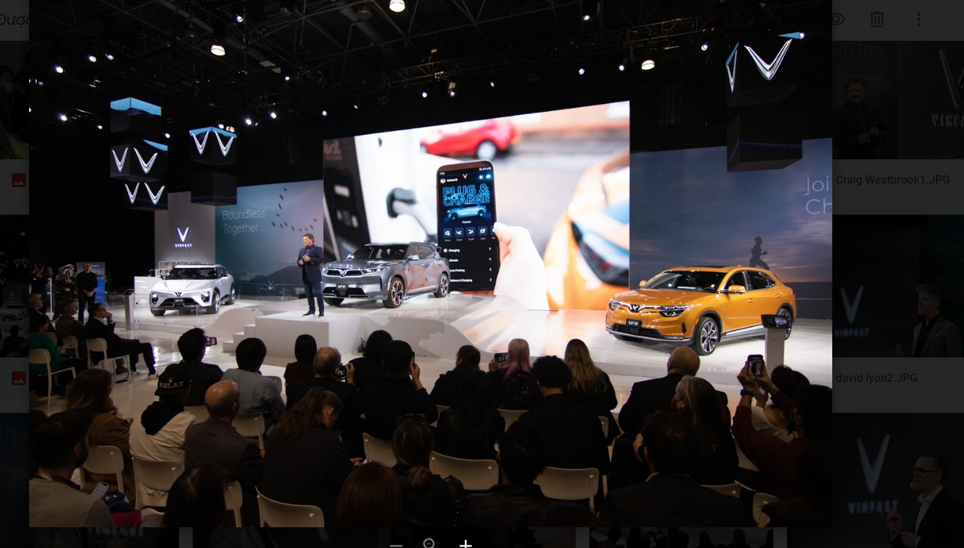 Dấu ấn VinFast 2022: Bùng nổ mạnh mẽ với những bước tiến thần tốc Chùm ảnh bộ đôi VinFast VF8, VF9 trên sân khấu New York Auto Show 2022 vinfast-2.jpg