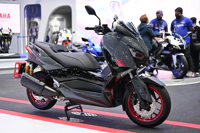 Yamaha X-Max 300 2022 cực ngầu với phiên bản thể thao SP, giá hơn 6.000 USD Yamaha X-Max 300 SP 2022 (2).jpg