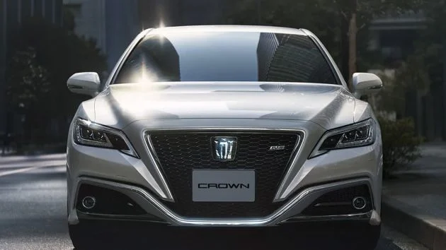 Toyota Crown SUV sẽ ra mắt vào năm 2023 với hệ truyền động hybrid, PHEV, sau đó là EV 2021-toyota-crown-japan-8-630x354.webp
