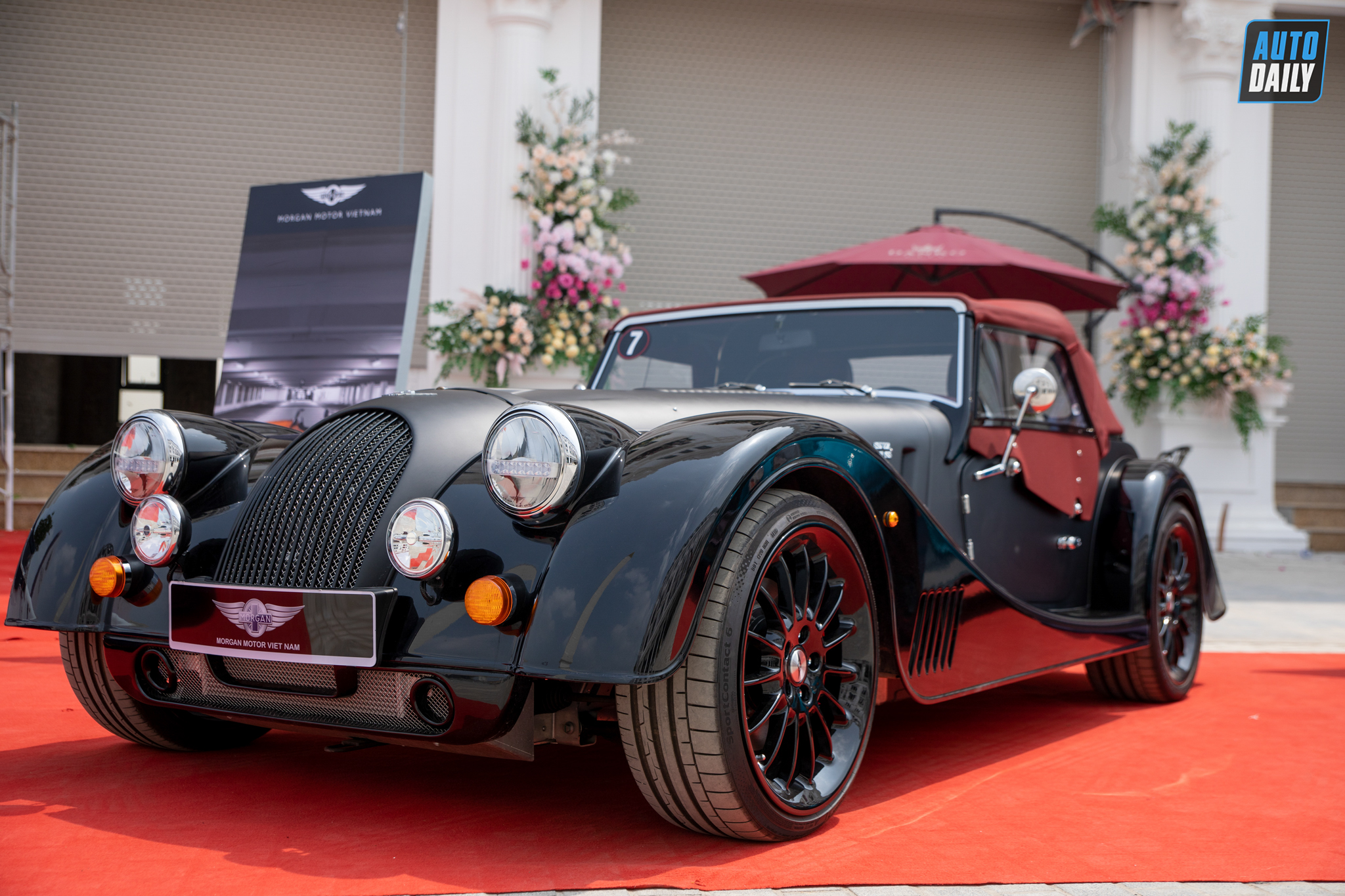 Morgan Motor và hãng độ Brabus có nhà phân phối chính hãng tại Việt Nam prop1265.jpg