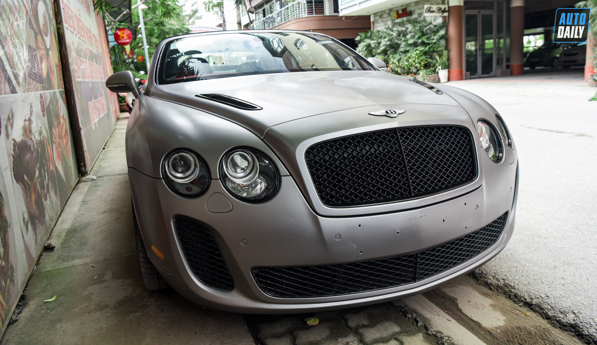 Bentley Continental SuperSports Convertible xuất hiện tại Hà Nội adt-2725.jpg