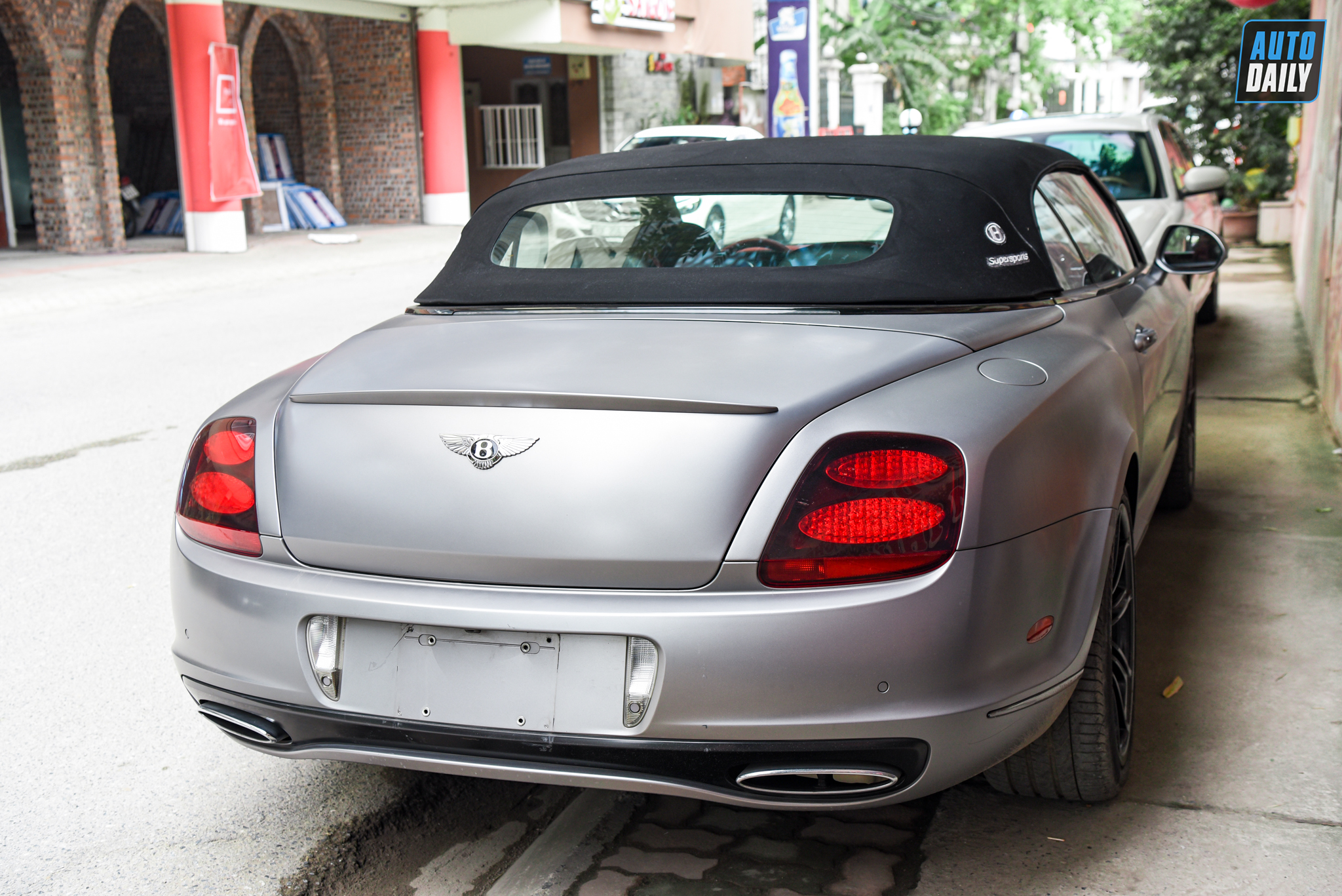Bentley Continental SuperSports Convertible xuất hiện tại Hà Nội adt-2743.jpg