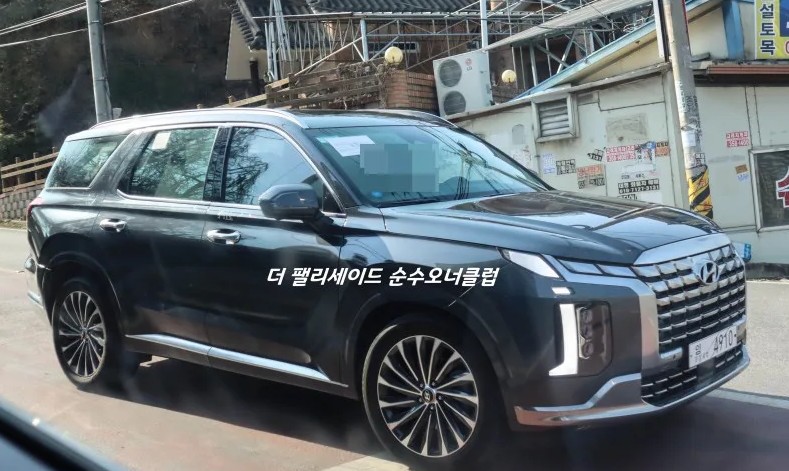 Hyundai Palisade 2023 lăn bánh ngoài đời thực: Diện mạo mới thực sự quá đẹp, đáng để chờ đợi hyundai-palisade-2023-4.jpg