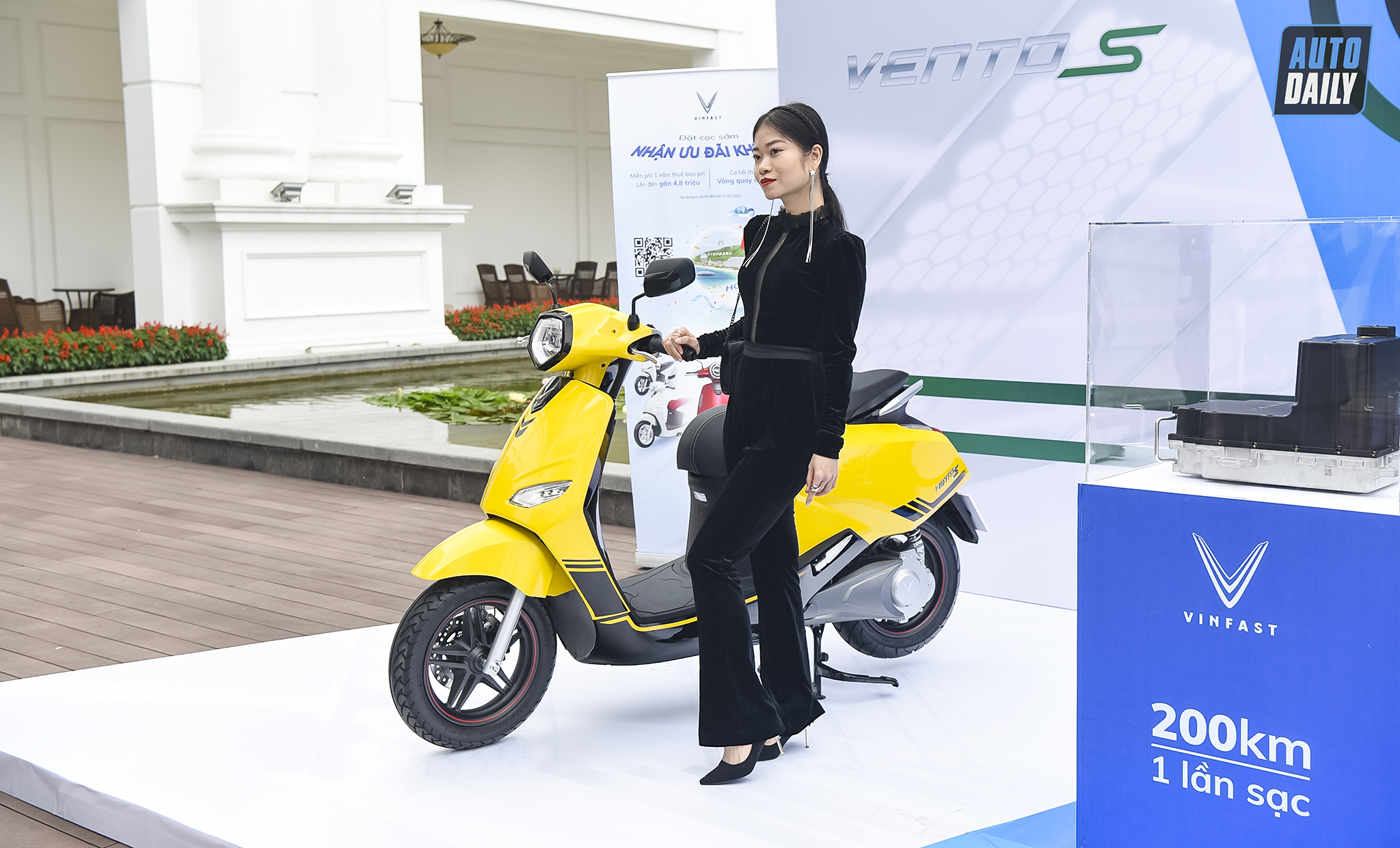 VinFast Vento S ra mắt với giá 56 triệu đồng, đi 160 km/lần sạc 10.jpg