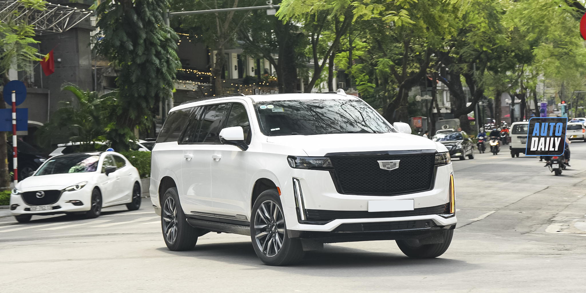 Cadillac Escalade ESV 600 2021 bản Sport giá khoảng 12 tỷ tại Hà Nội