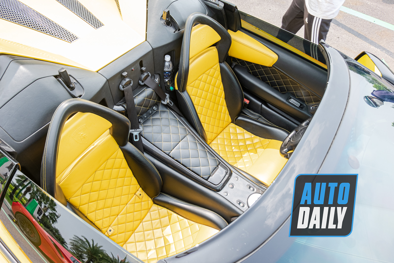 Chi tiết Lamborghini Murcielago Roadster 14 năm tuổi của doanh nhân Gia Lai lamborghini-murcielago-roadster-autodaily-13.JPG
