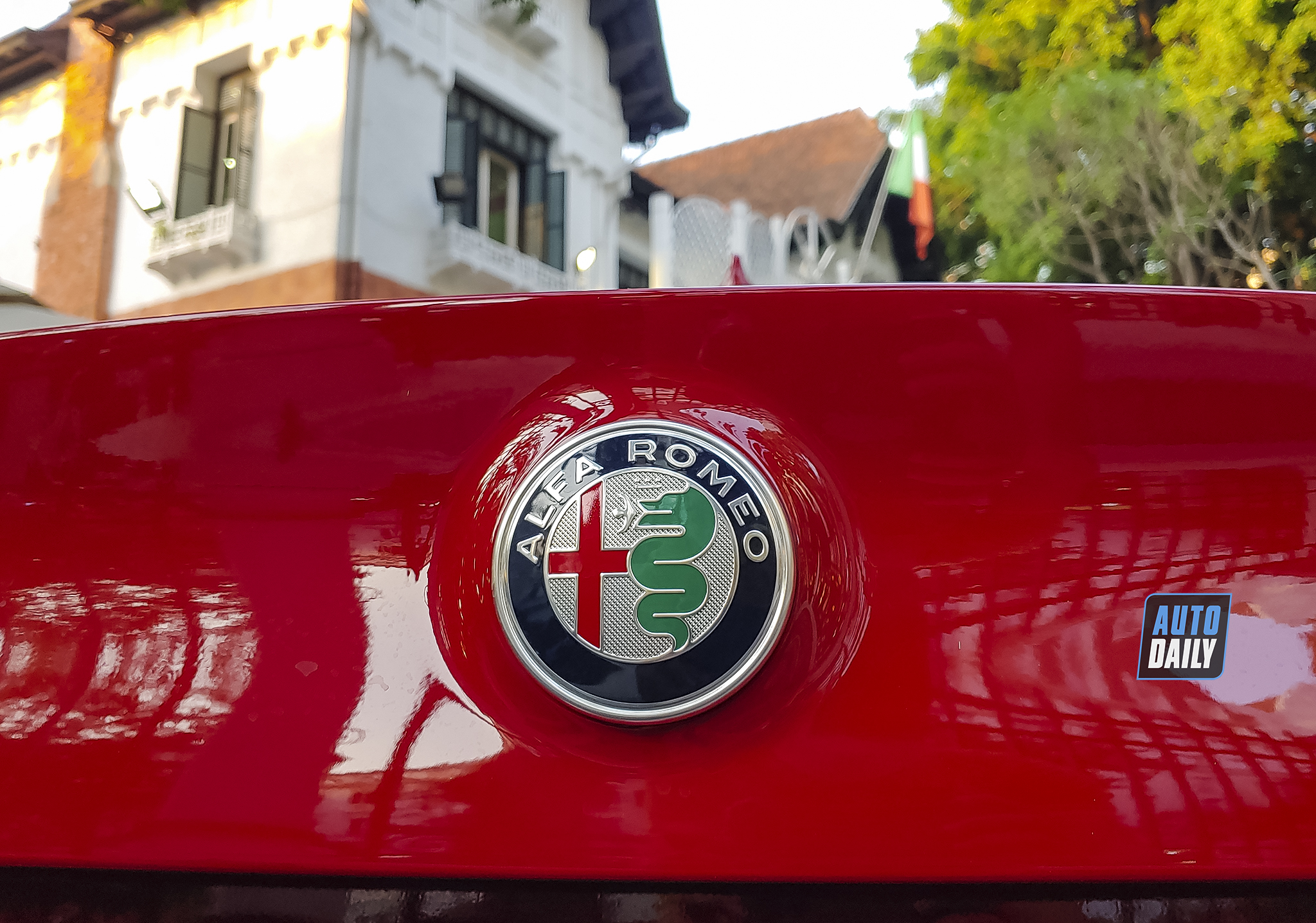 Alfa Romeo Giulia đầu tiên về Việt Nam, cùng phân khúc Mercedes C-Class alfo-romeo-10-copy.jpg