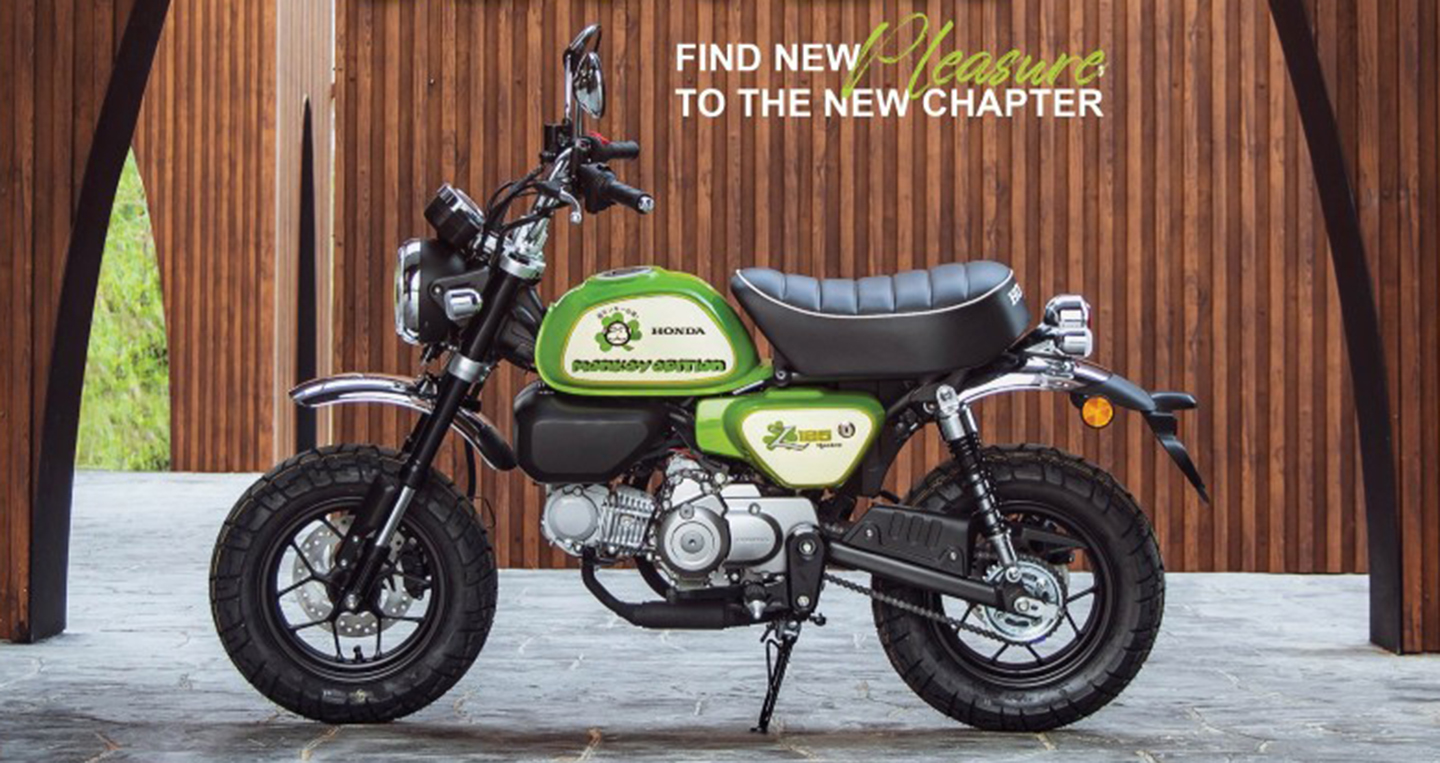 Rong chơi tháng ngày trên Honda Monkey như những chú khỉ lêu nghêu trên  đường phố Việt