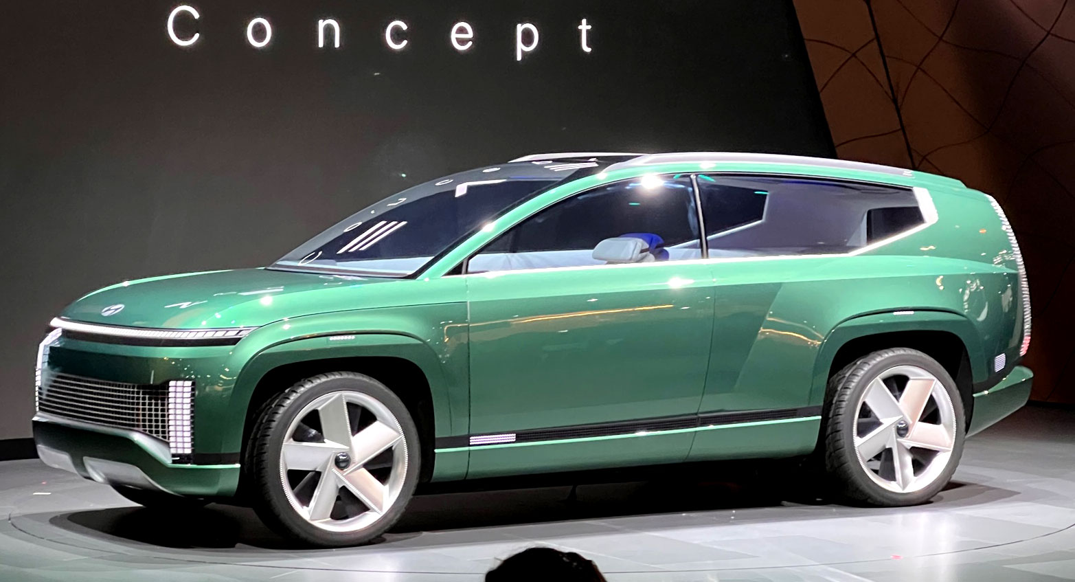 Hyundai sắp xây dựng nhà máy xe điện tại Mỹ, cạnh tranh VinFast hyundai-seven-concept.jpg