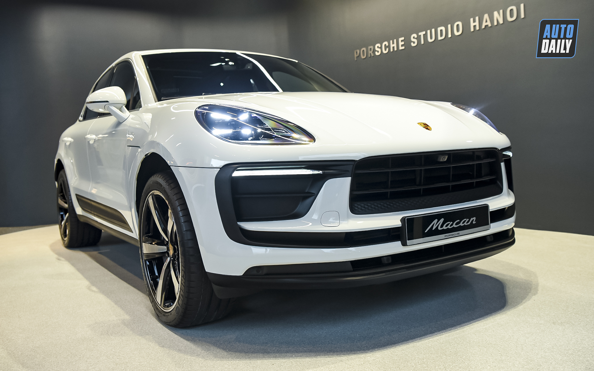 Ảnh chi tiết Porsche Macan 2022 giá từ 2,992 tỷ đồng m5.jpg