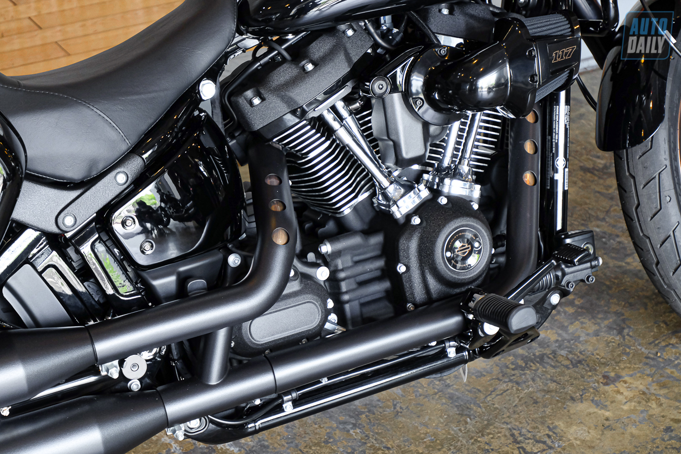 Cận cảnh Harley-Davidson Low Rider ST 2022 có giá bán từ 759 triệu đồng Harley-Davidson Low Rider ST 2022 (6).jpg