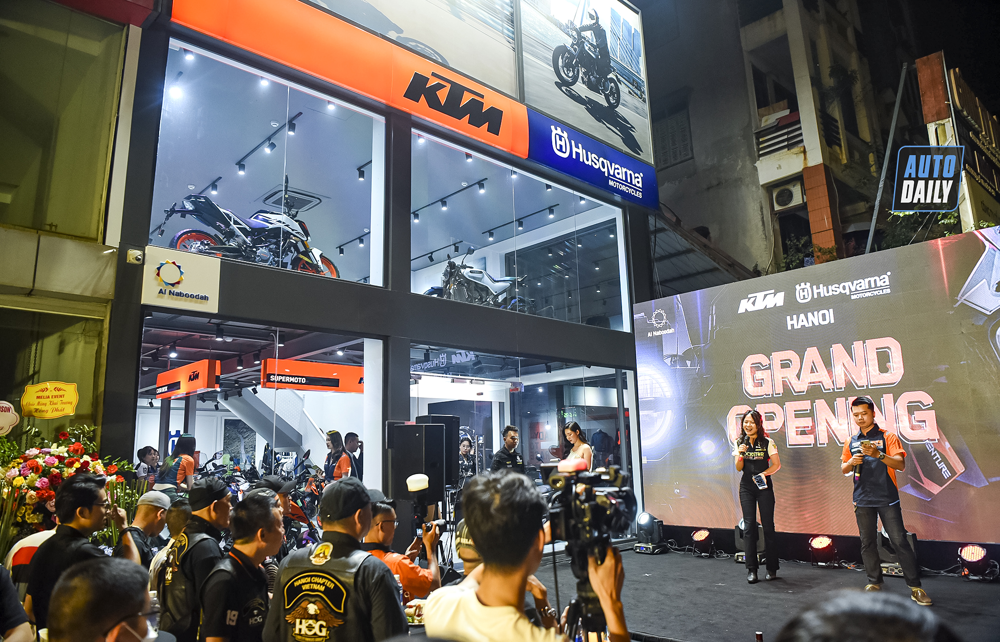 Showroom KTM & Husqvarna Motorcycles tại Hà Nội chính thức khai trương adt-08120-copy.jpg