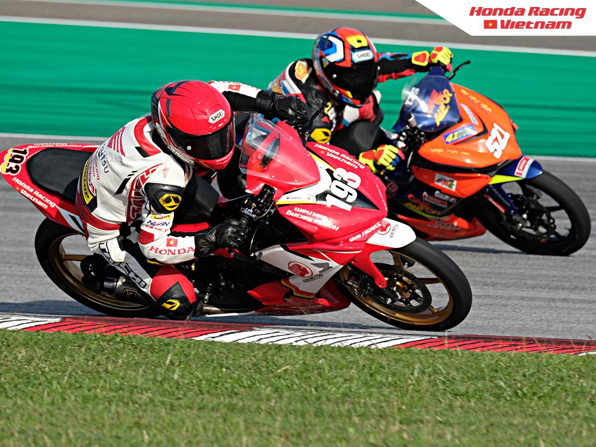 Three Vietnamese racers participate in the second round of ARRC 2022 in Malaysia anh-arrc-chang-2.jpg