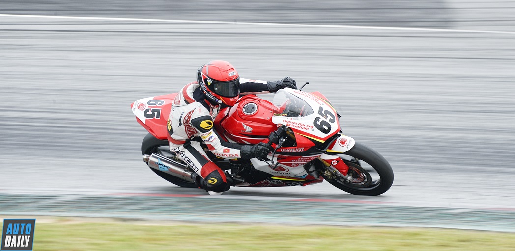 Three Vietnamese racers participate in the second round of ARRC 2022 in Malaysia arrc55.jpg