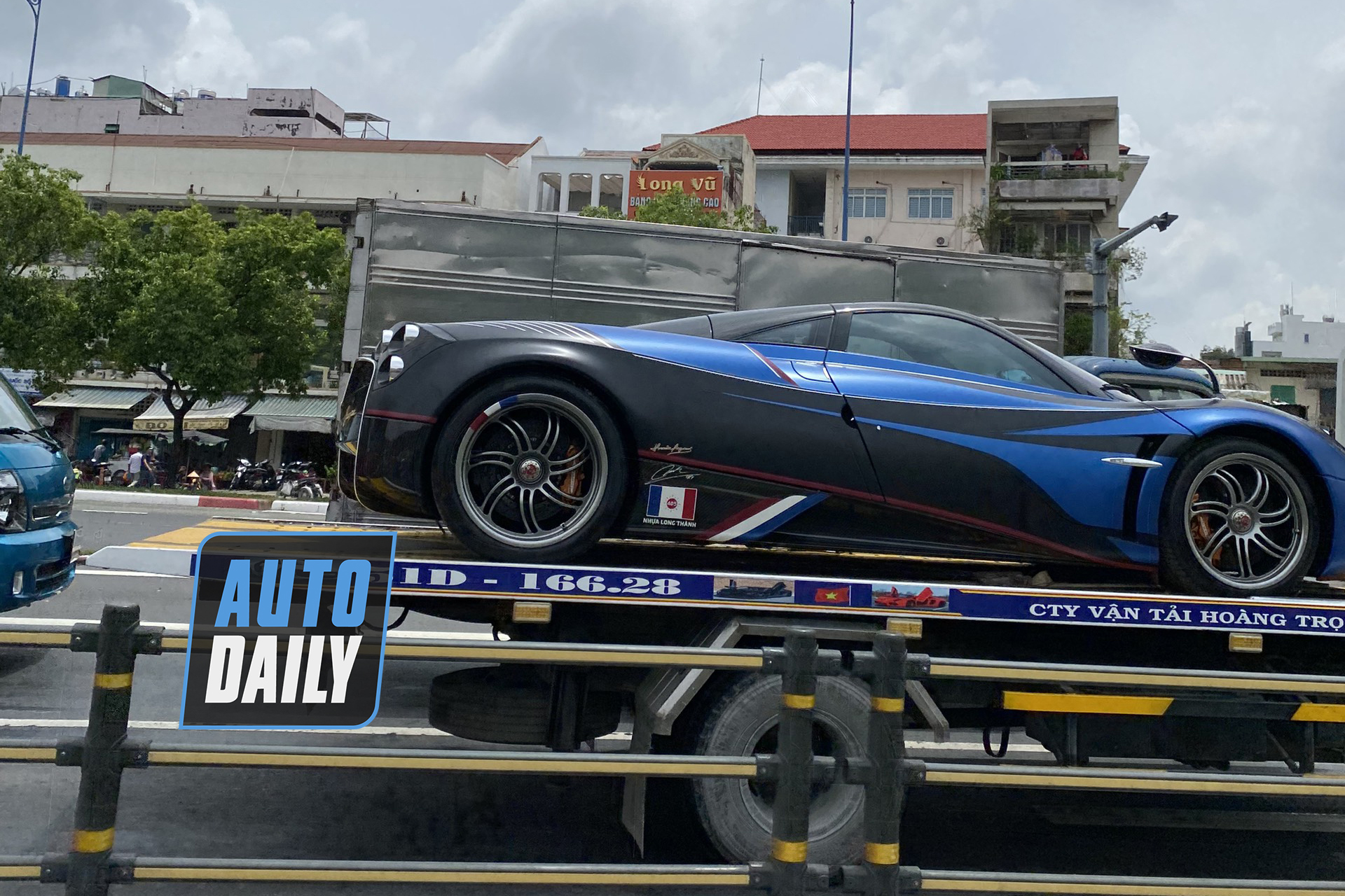 Pagani Huayra gần trăm tỷ của Minh Nhựa xuất hiện với diện mạo mới pagani-huayra-minh-nhua-autodaily-2.jpg